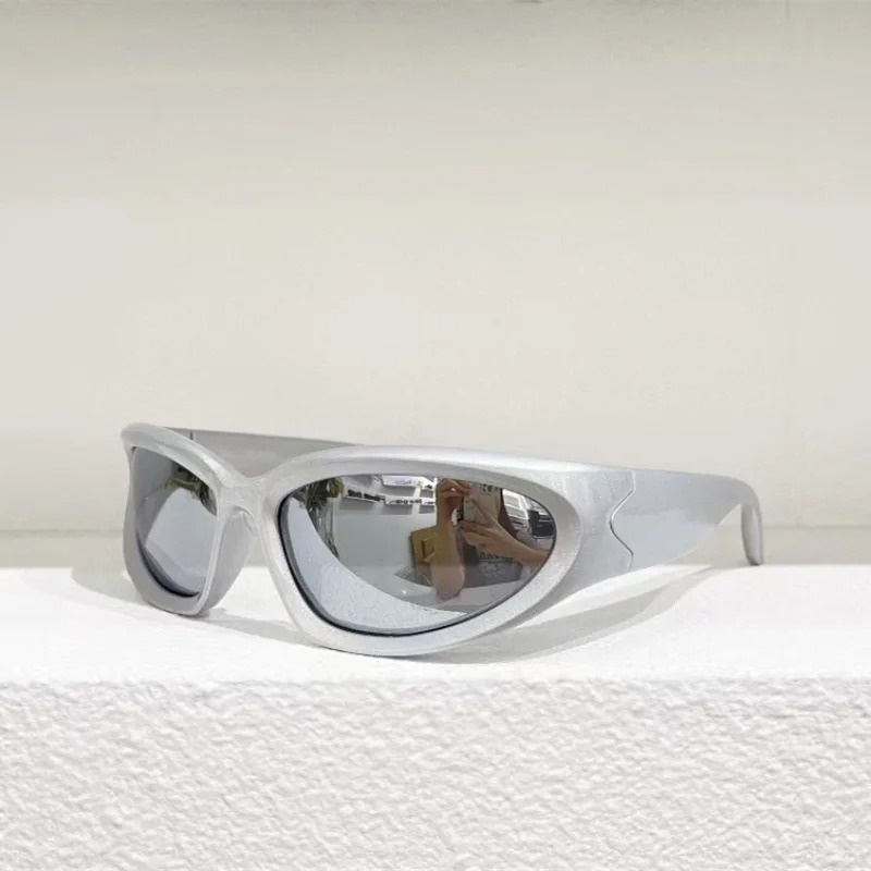 Luxury Y2K Sports Punk Sunglas - Streetwear Brand Y2K のレビューと価格