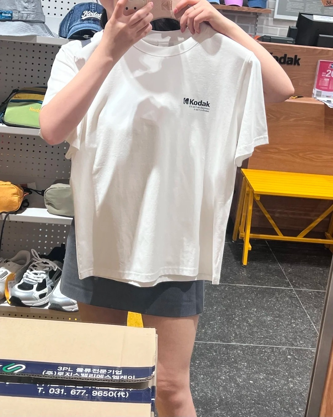 Kodak Unisex Oversized T-Shirt - Streetwear Brand Vintage のレビューと価格